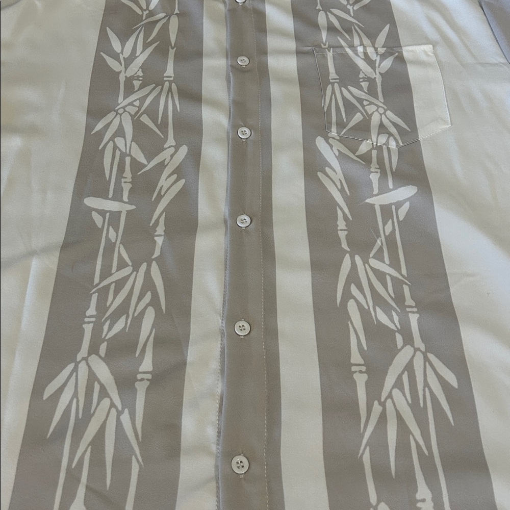 Men's Gray Bamboo print Short Sleeve Shirt - Picture 2 of 9